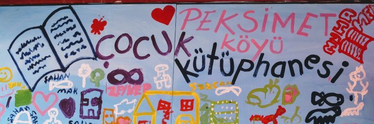 13 Umut Dolu Fotoğraf ile Peksimet Çocuk Kütüphanesi Açılışı