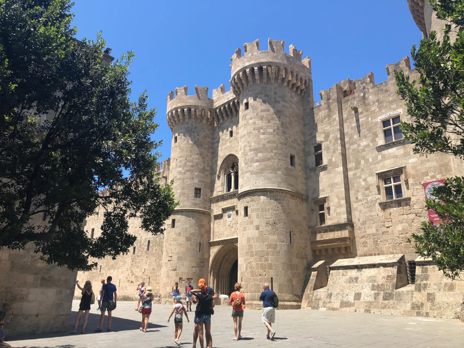 Grand Master’s Palace – Büyük Üstatlar Sarayı